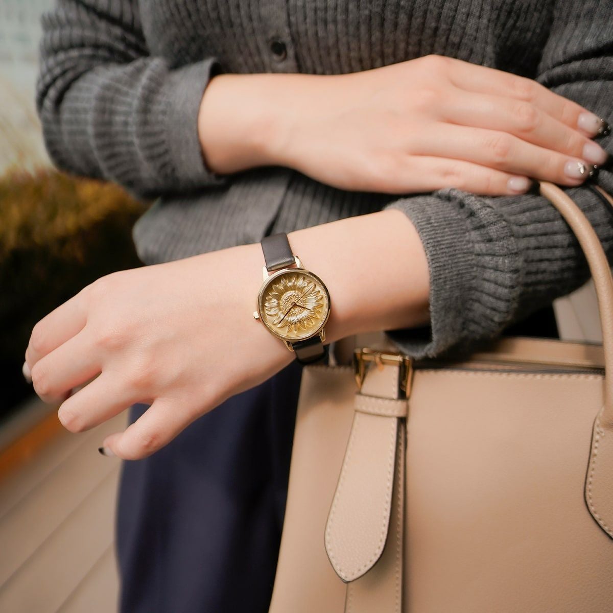 OLIVIA BURTON QUARTZ ANALOG WATCH OB16AM100 BLACK オリビアバートン 腕時計 クォーツ アナログ 電池式 ウォッチ レディース フラワー ブラック OLIVIA BURTON（オリビアバートン） オリビアバートン腕時計 OB16AM100