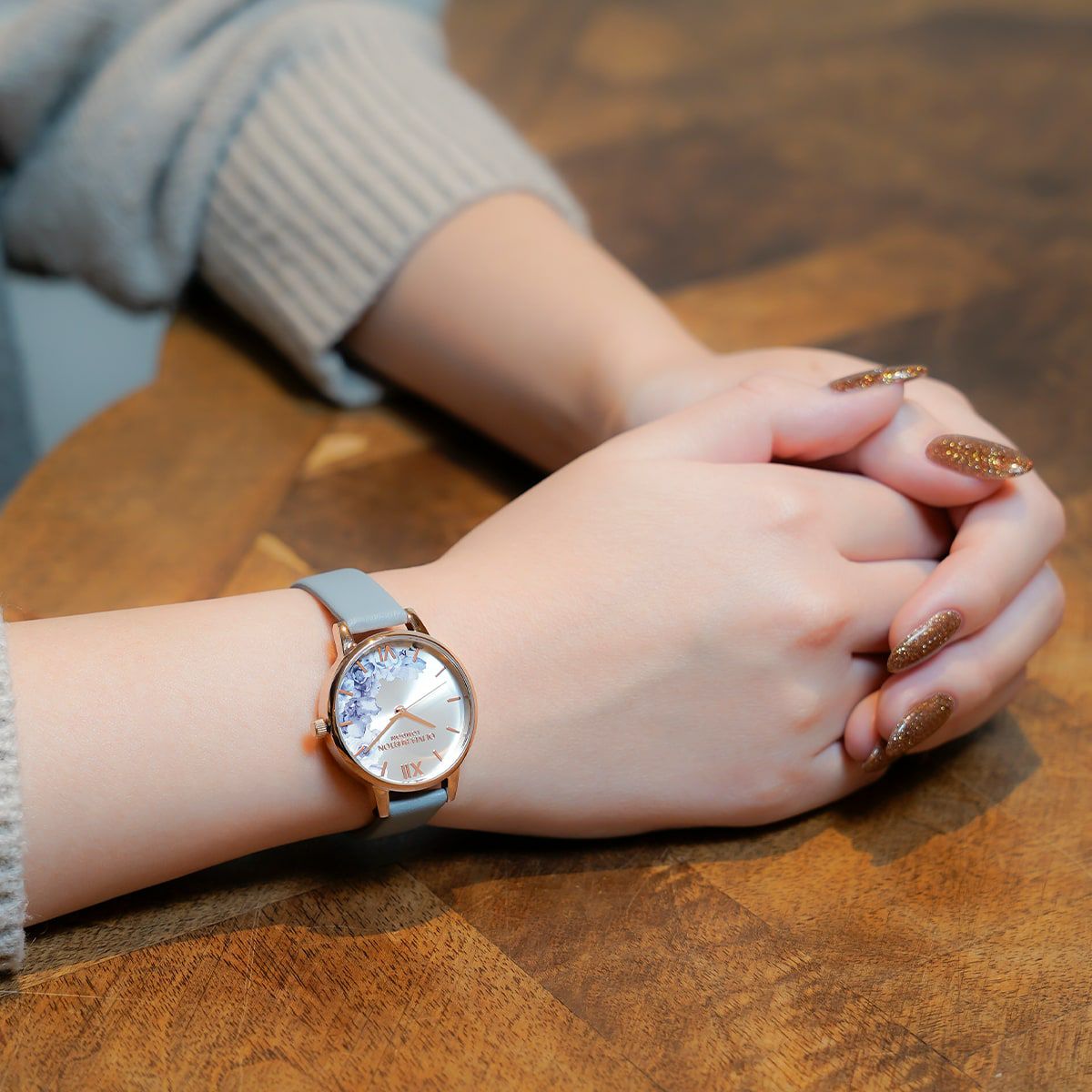 OLIVIA BURTON 新品レザーウォッチ Olivia Burton Women's Mini Grove Quartz Analog Leather Strap Watch